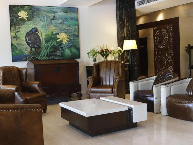 Hotel The Piccadily Chandigarh