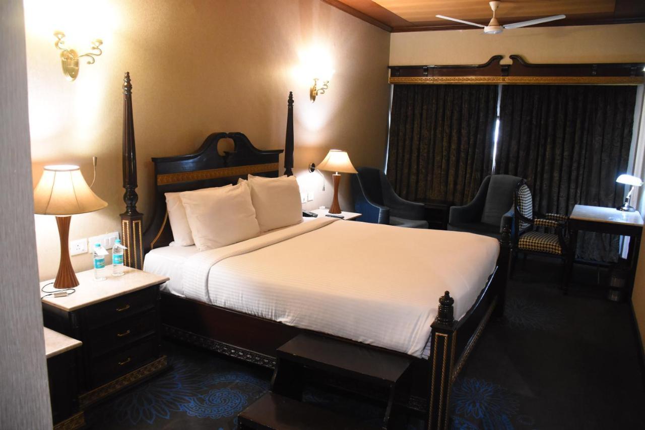 The Piccadily 4*